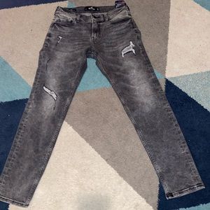 BNWT gray Hollister jeans
